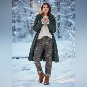 Anthropologie camo print straight leg pants size 31